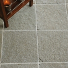 Lapis giallo tumbled